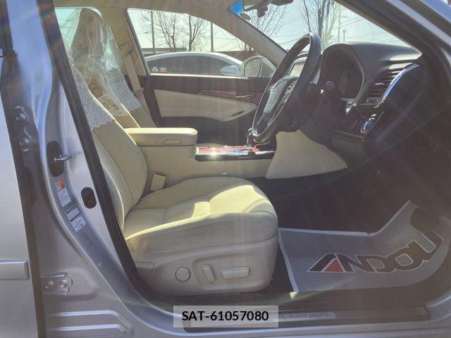 Toyota CROWN MAJESTA 2018-03 2776396-9