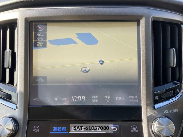 Toyota CROWN MAJESTA 2018-03 2776396-14