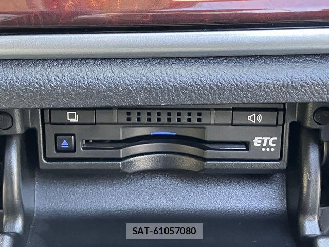 Toyota CROWN MAJESTA 2018-03 2776396-17