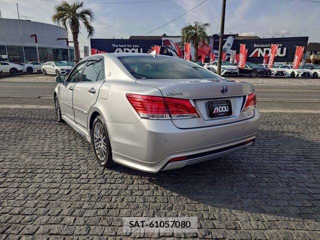 Toyota CROWN MAJESTA 2018-03 2776396-2