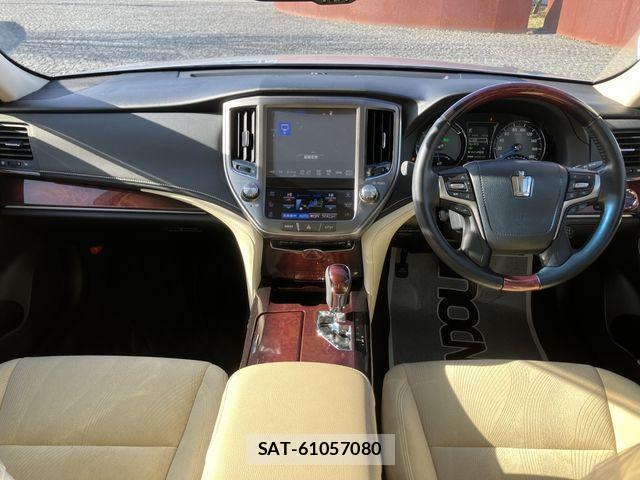 Toyota CROWN MAJESTA 2018-03 2776396-8