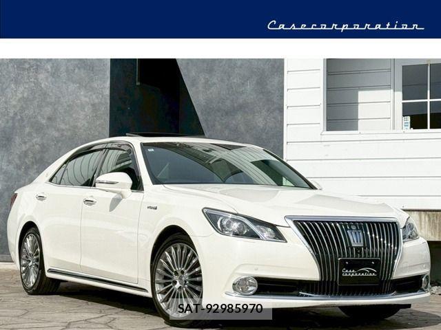 Toyota CROWN MAJESTA 2014-12 3766834-0