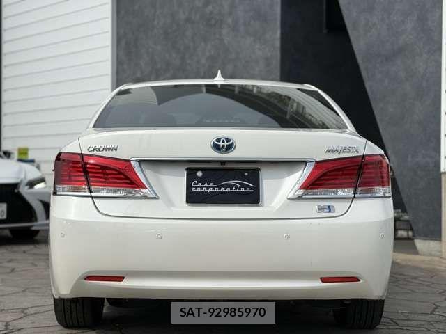 Toyota CROWN MAJESTA 2014-12 3766834-3