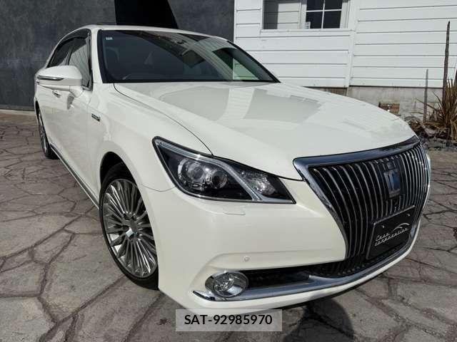 Toyota CROWN MAJESTA 2014-12 3766834-8