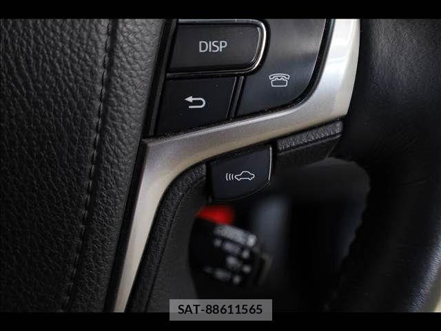 Toyota CROWN MAJESTA 2013-10 5863516-4