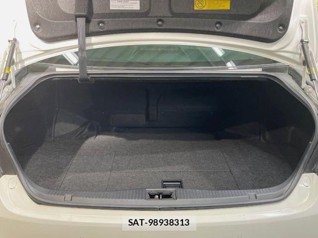 Toyota CROWN MAJESTA 2016-09 6010632-9