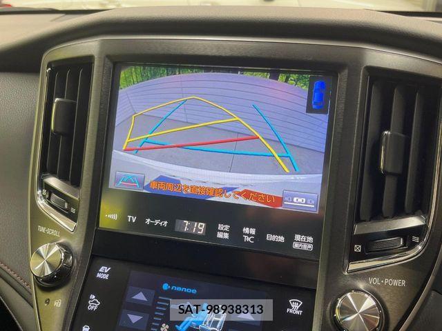 Toyota CROWN MAJESTA 2016-09 6010632-3