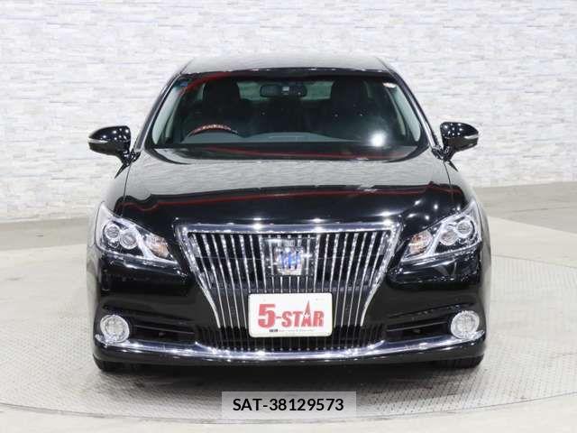 Toyota CROWN MAJESTA 2016-05 6212911-10