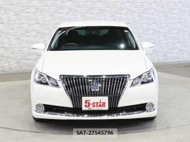 Toyota CROWN MAJESTA 2014-10 6271346-11
