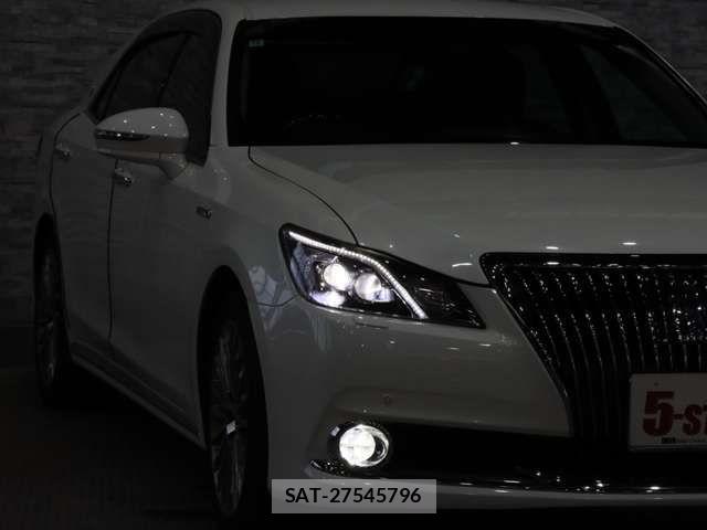 Toyota CROWN MAJESTA 2014-10 6271346-15