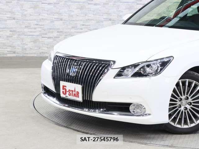 Toyota CROWN MAJESTA 2014-10 6271346-16