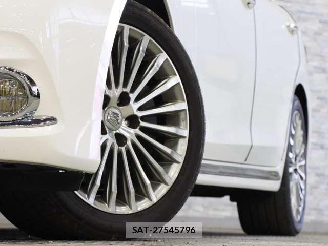 Toyota CROWN MAJESTA 2014-10 6271346-19