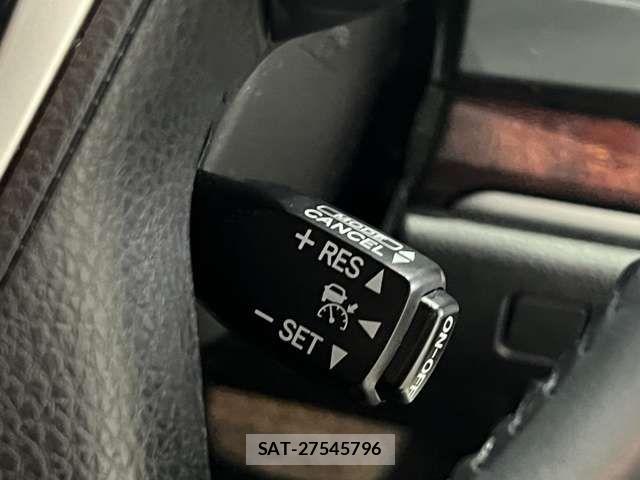 Toyota CROWN MAJESTA 2014-10 6271346-7