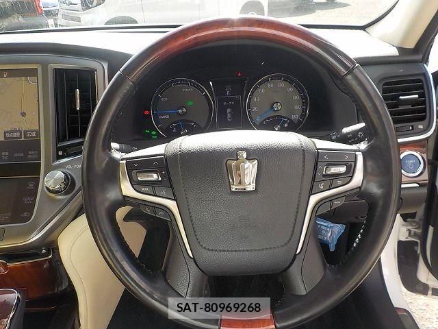Toyota CROWN MAJESTA 2016-06 6544542-12