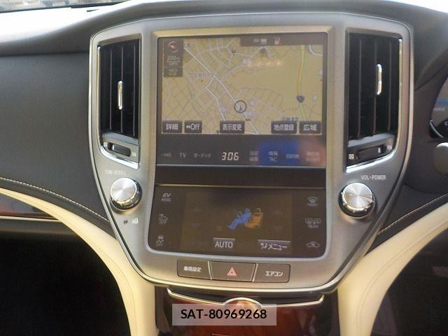 Toyota CROWN MAJESTA 2016-06 6544542-17