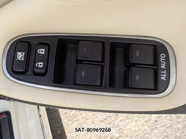 Toyota CROWN MAJESTA 2016-06 6544542-19