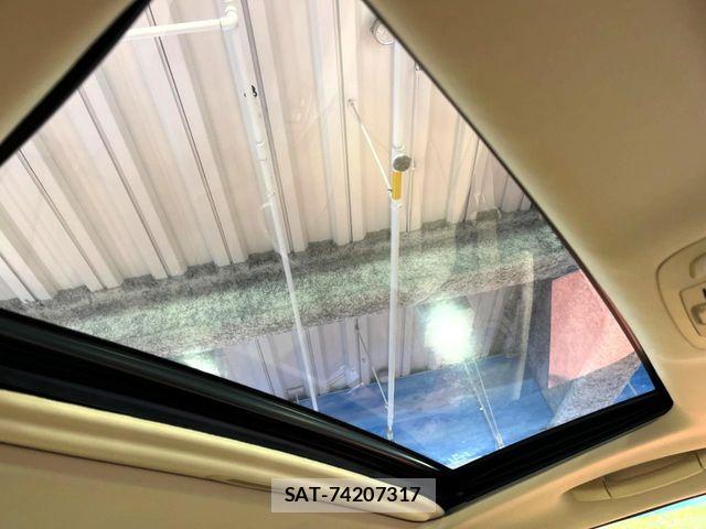 Toyota CROWN MAJESTA 2014-05 6611195-2