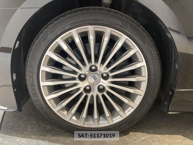 Toyota CROWN MAJESTA 2014-01 6641388-9