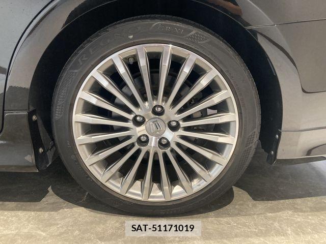 Toyota CROWN MAJESTA 2014-01 6641388-10