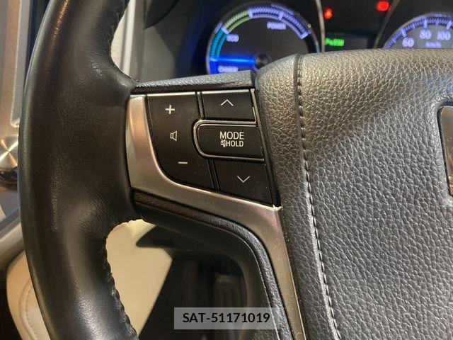 Toyota CROWN MAJESTA 2014-01 6641388-12