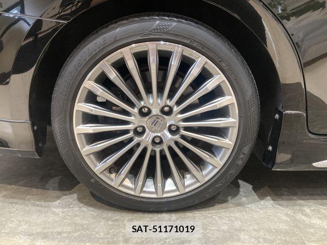 Toyota CROWN MAJESTA 2014-01 6641388-7