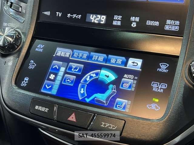 Toyota CROWN MAJESTA 2013-10 6641391-9