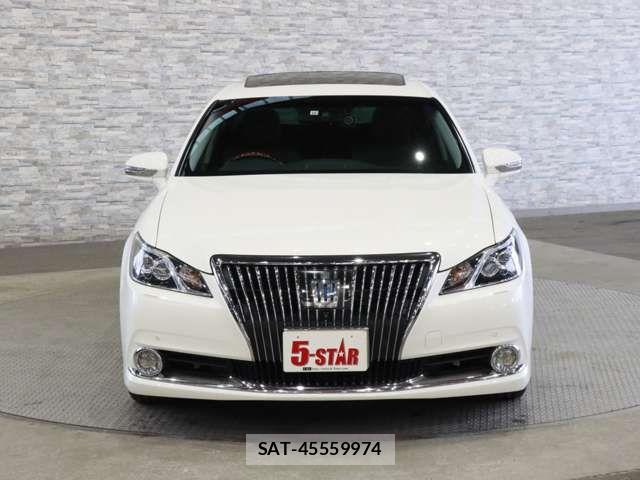Toyota CROWN MAJESTA 2013-10 6641391-11