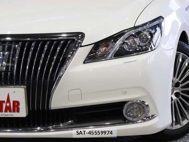 Toyota CROWN MAJESTA 2013-10 6641391-16