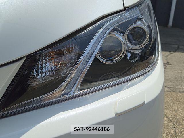 Toyota CROWN MAJESTA 2016-08 6670956-9