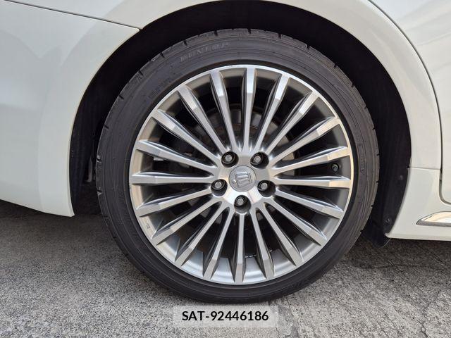 Toyota CROWN MAJESTA 2016-08 6670956-17