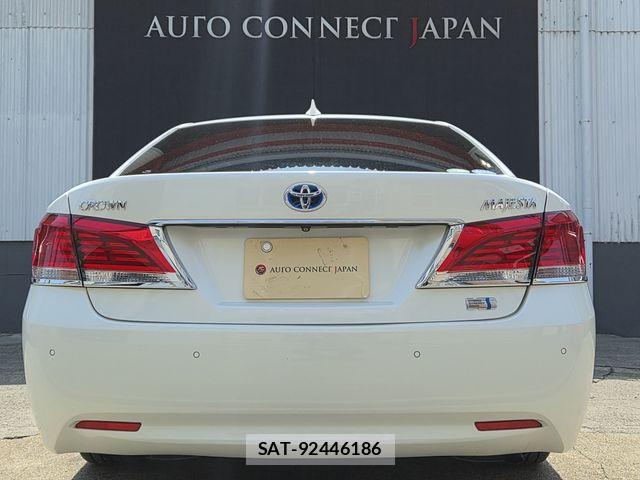 Toyota CROWN MAJESTA 2016-08 6670956-21