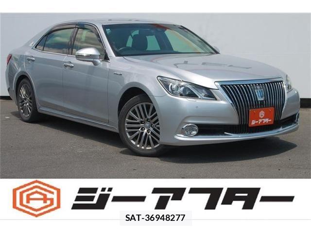 Toyota CROWN MAJESTA 2018-01 6814371-0