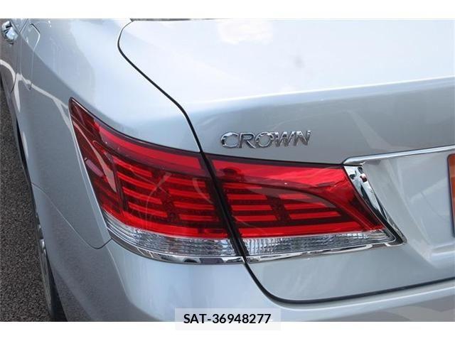 Toyota CROWN MAJESTA 2018-01 6814371-18