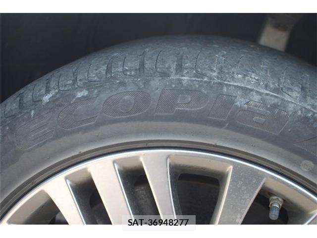 Toyota CROWN MAJESTA 2018-01 6814371-24