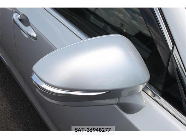 Toyota CROWN MAJESTA 2018-01 6814371-28