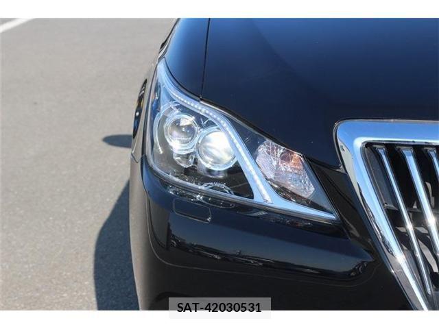 Toyota CROWN MAJESTA 2013-12 6903618-10