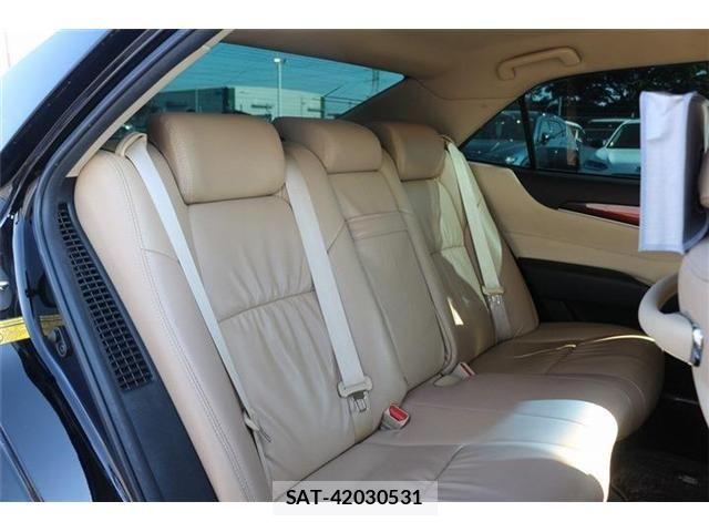 Toyota CROWN MAJESTA 2013-12 6903618-14