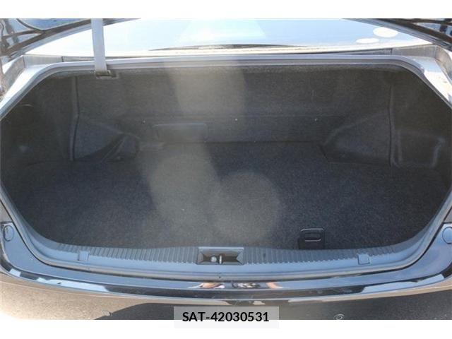 Toyota CROWN MAJESTA 2013-12 6903618-17