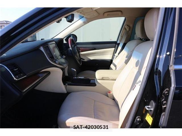 Toyota CROWN MAJESTA 2013-12 6903618-28