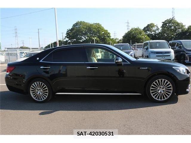 Toyota CROWN MAJESTA 2013-12 6903618-7