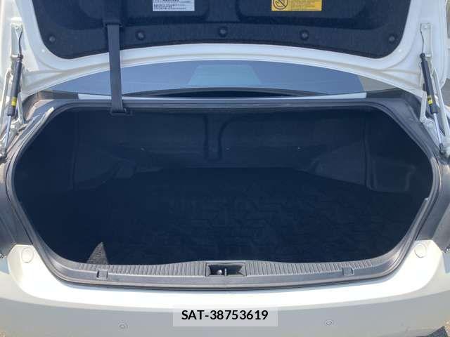 Toyota CROWN MAJESTA 2014-06 6992727-11