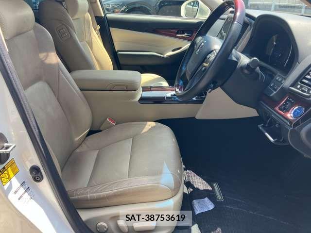 Toyota CROWN MAJESTA 2014-06 6992727-6