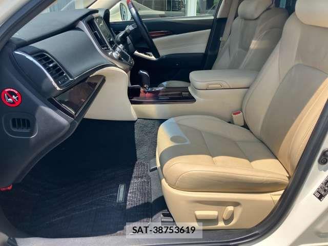 Toyota CROWN MAJESTA 2014-06 6992727-7