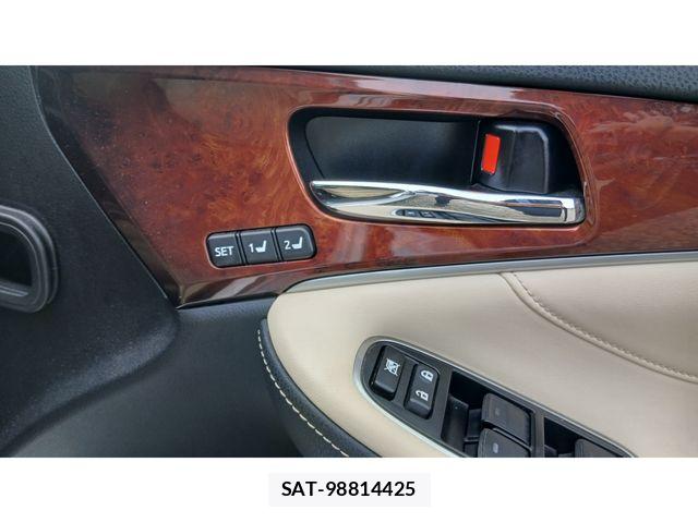 Toyota CROWN MAJESTA 2013-12 7020238-13