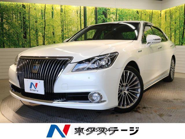 Toyota CROWN MAJESTA 2018-03 7216551-0