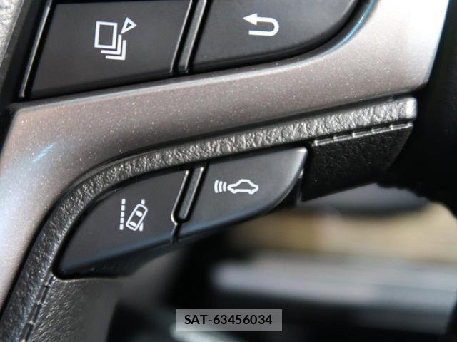 Toyota CROWN MAJESTA 2018-03 7216551-7