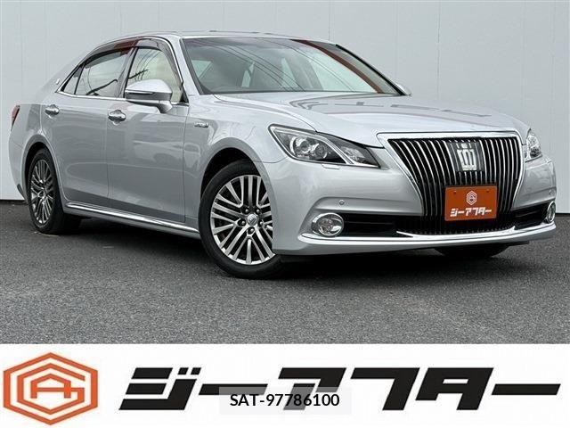 Toyota CROWN MAJESTA 2013-10 7216543-0