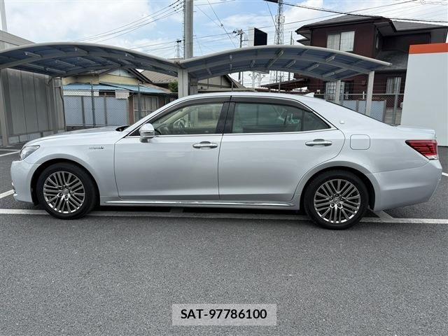 Toyota CROWN MAJESTA 2013-10 7216543-12