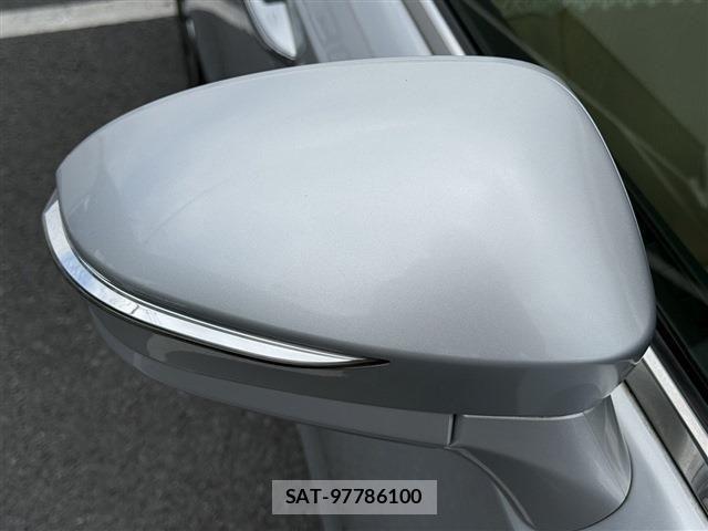 Toyota CROWN MAJESTA 2013-10 7216543-14