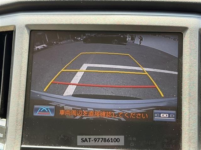 Toyota CROWN MAJESTA 2013-10 7216543-2